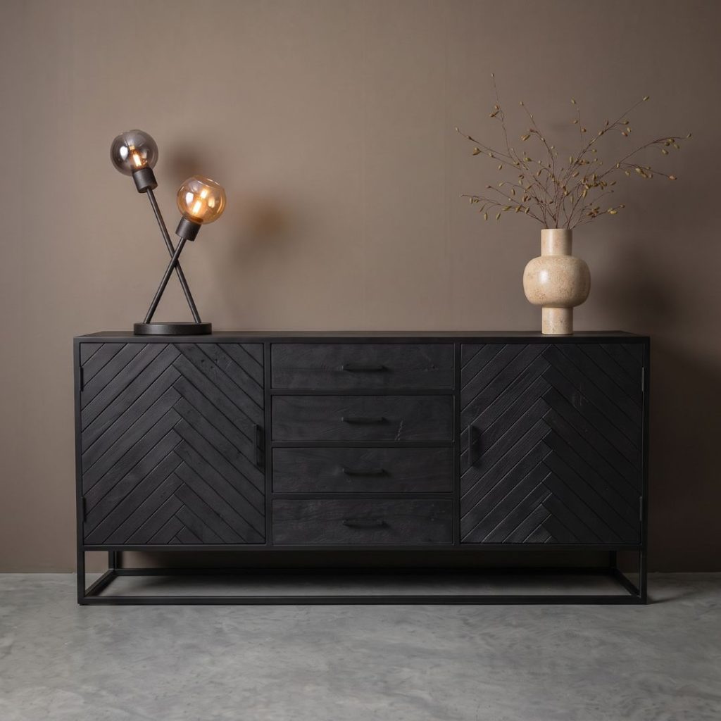 Dressoir Floor van HUUS gemaakt van zwart mangohout en met een vissengraat patroon