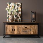 Dressoir Sem van 200cm perfect voor in een robuust industrieel interieur.