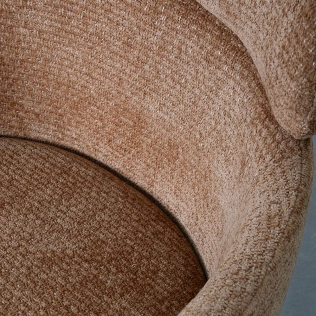 Detail van de luxe Elite stof in cognackleur