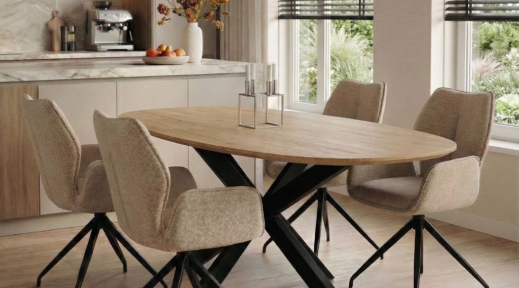 Deens ovale tafel serie Jens van HUUS, trendy en betaalbaar.