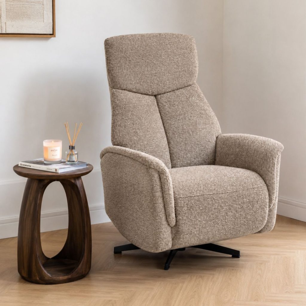 Relaxfauteuil Copenhagen van LABEL51 in een rustig en tijdloos interieur