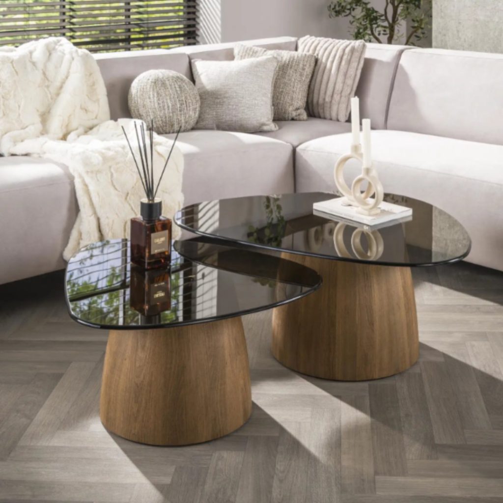 Salontafelset Fenna uit de HUUS Premium Collectie is een stijlvolle en eigentijdse toevoeging aan je woonkamer