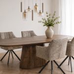 Eetkamerstoel Rikki, betaalbaar en op voorraad. Nu bij HUUS Trend & Living collectie.