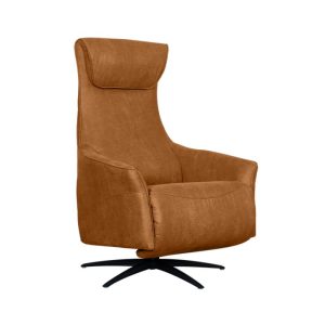 Elektrische fauteuil Lund van LABEL51 in een tijdloze microleder in een cognac kleur.