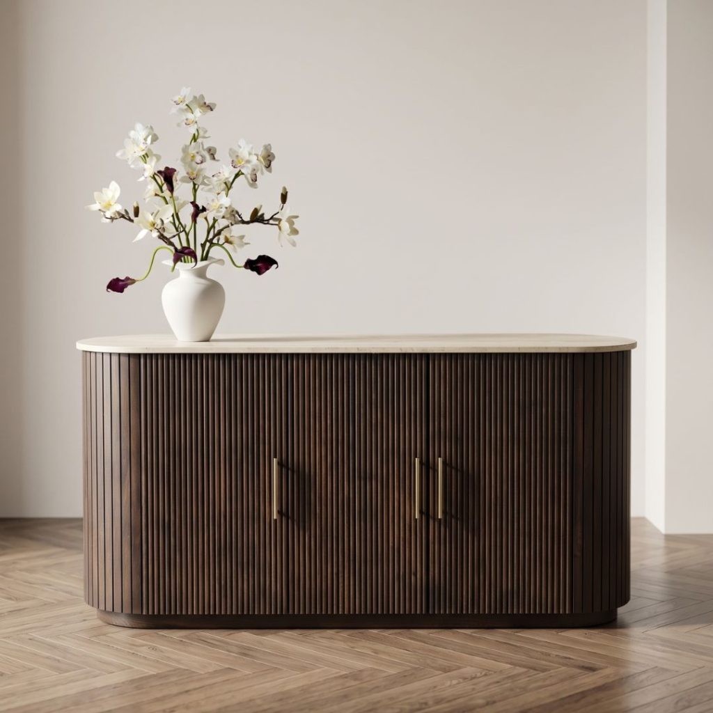 dressoir japandi, de combinatie van mangohout en marmer.