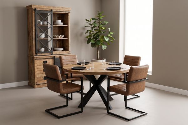 Shop jouw betaalbare eetkamerstoelen voor een industrieel interieur nu op HUUS.nl
