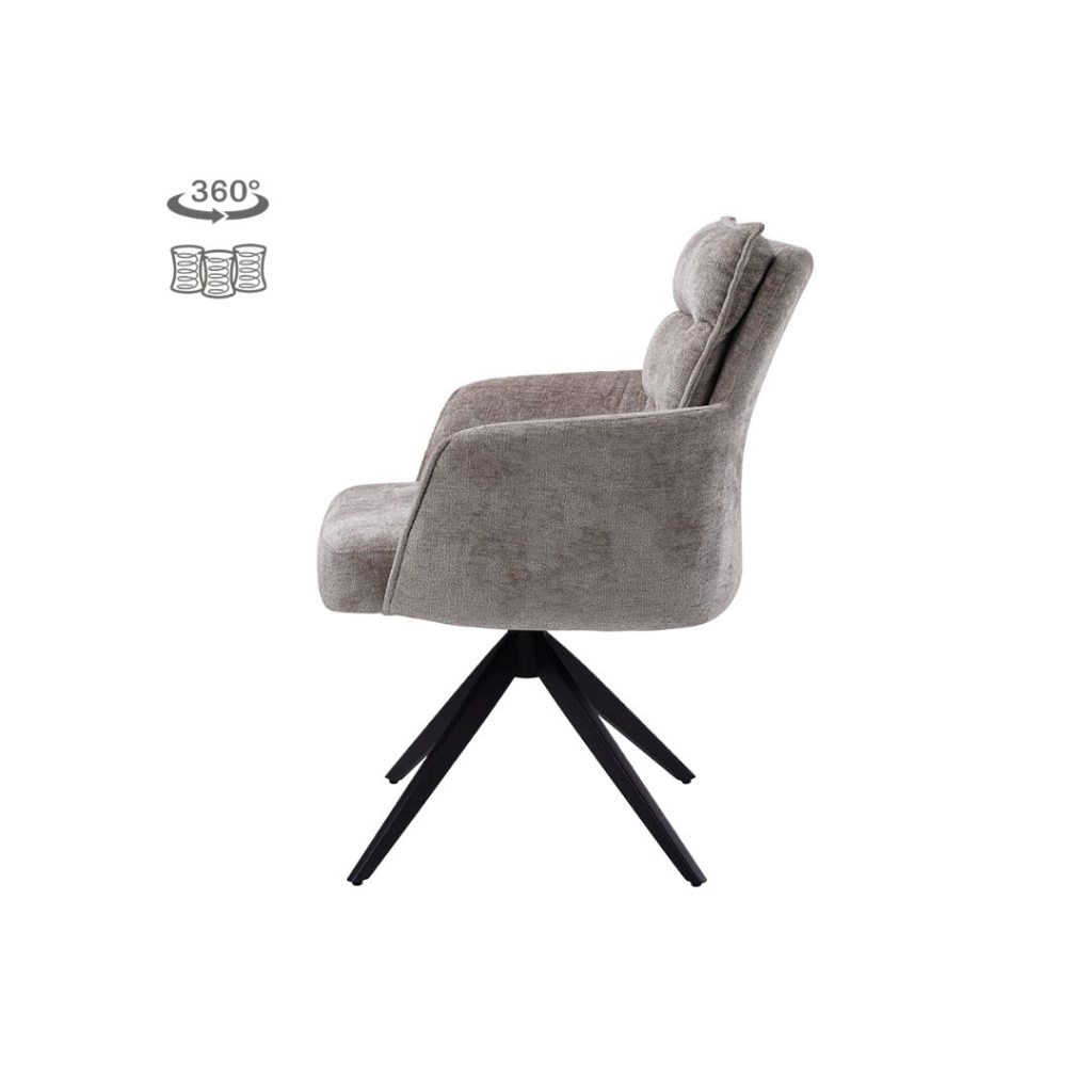 Armstoel Rosora van Tower Living in beige, schuin aanzicht met armleuningen en zwarte metalen poten.