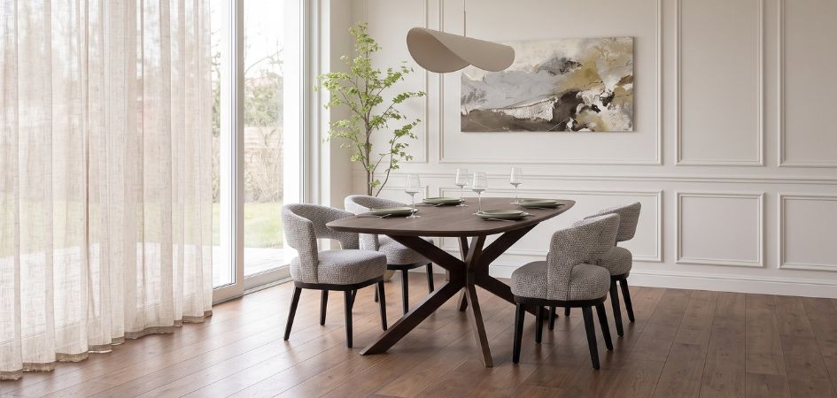 Shop jouw eettafel met houten poot bij HUUS